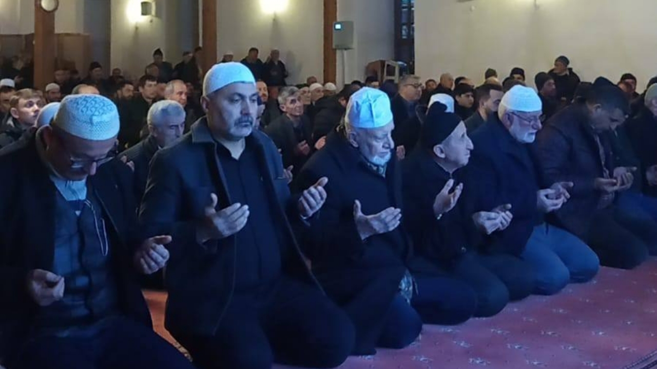 Taşköprü’de Miraç Kandili’nde Eller Duaya Kalktı (3)