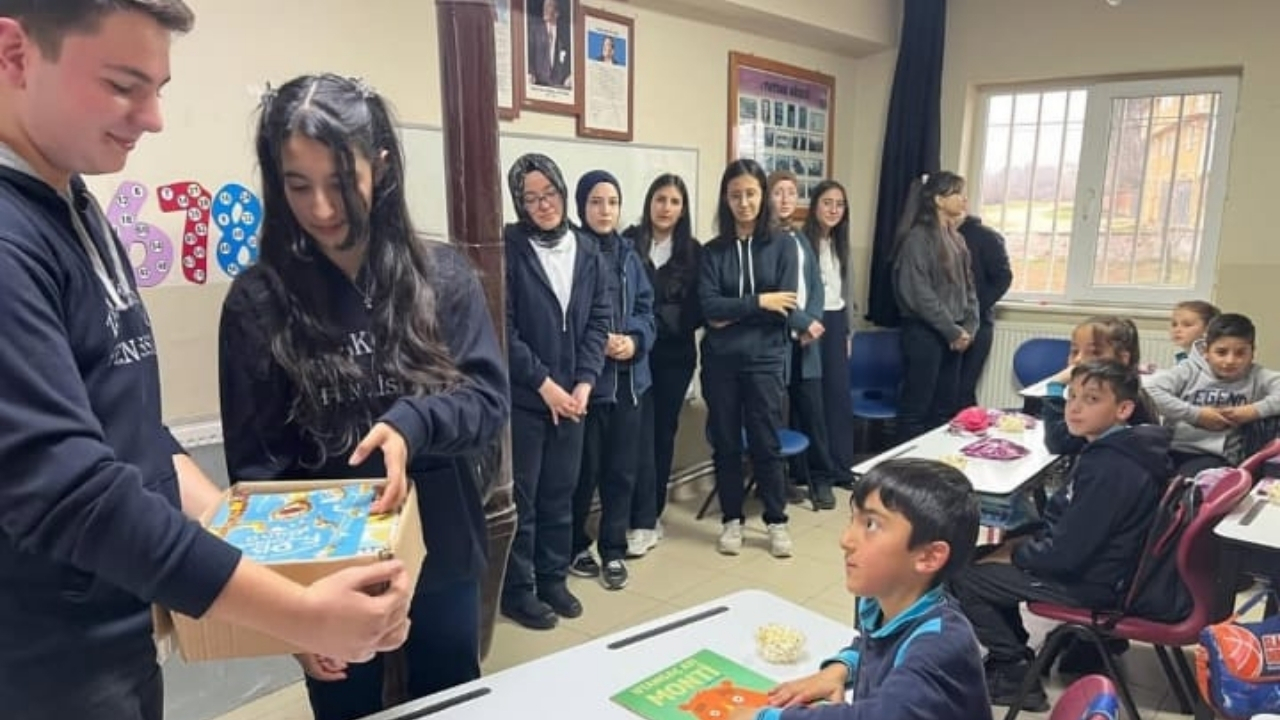 Taşköprü’de Okuma Seferberliği Kardeş Okul Kütüphanesi Güçlendi (2)