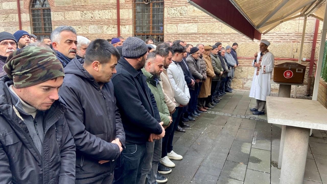 Taşköprü’de Son Görev Merhum Müteahhit Memleketine Uğurlandı (2)