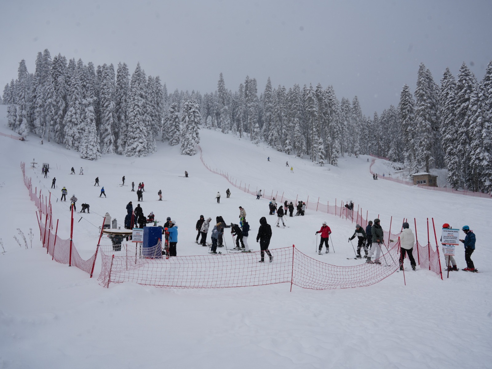 Yarıyıl Tatilinde Ilgaz Dağı'nda Yoğunluk Öğrenciler Stres Attı 7