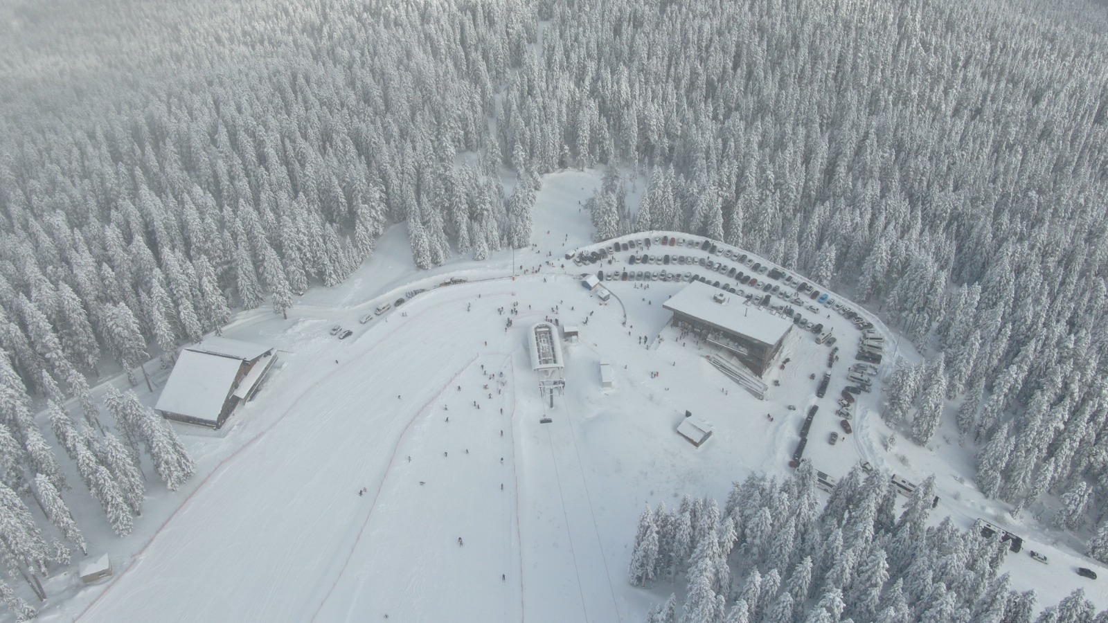 Yarıyıl Tatilinde Ilgaz Dağı'nda Yoğunluk Öğrenciler Stres Attı 8
