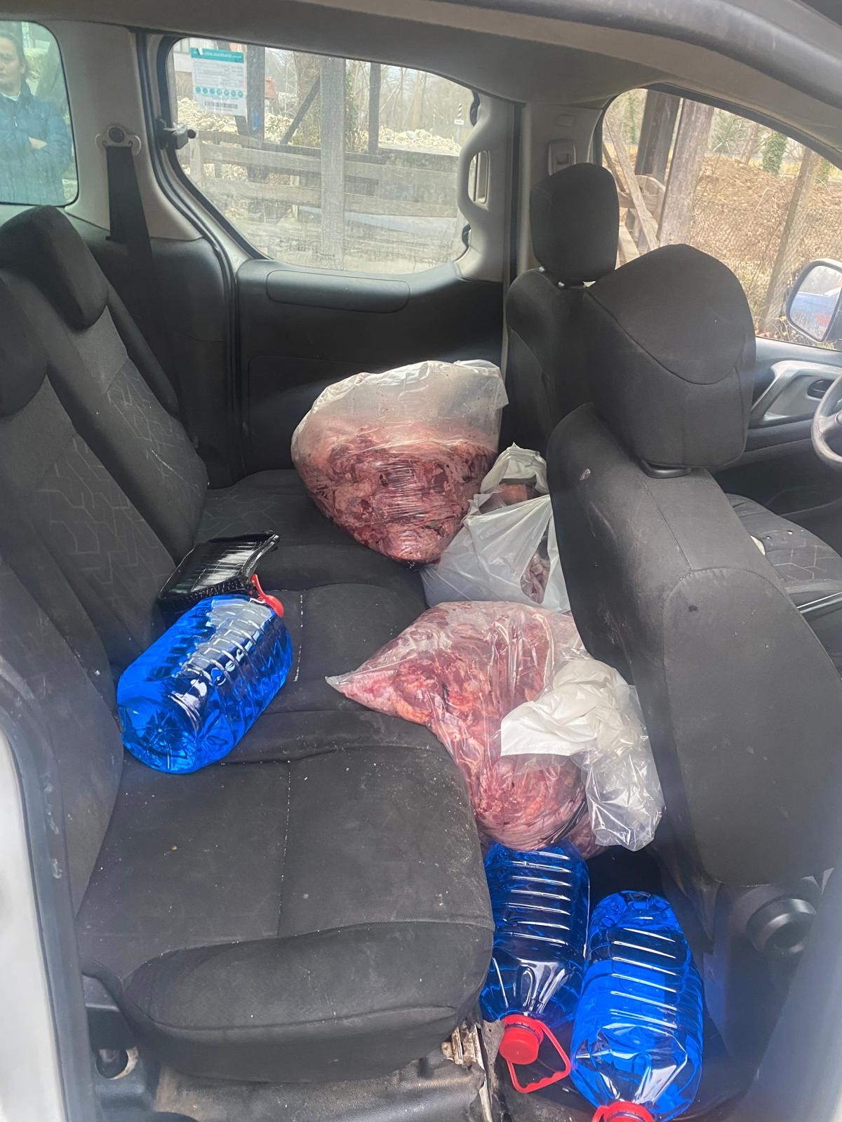 Yol Kontrolünde Şok Görüntü Tam 450 Kilo Bozulmuş Et Ele Geçirildi1