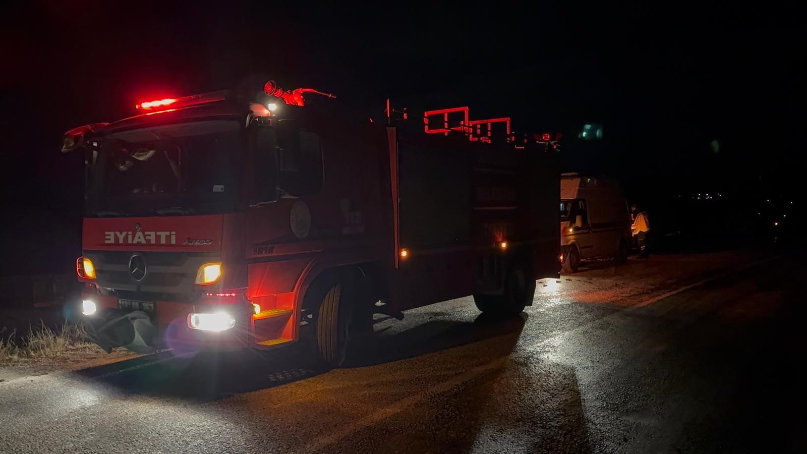 Yola Fırlayan Köpek Tır Kazasına Neden Oldu Sürücü Yaralandı3