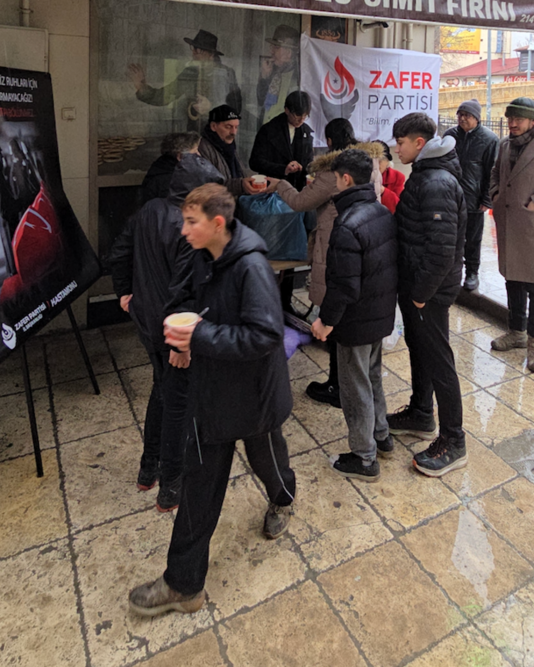 Zafer Partisi Kastamonu İl Başkanlığı’ndan Şehitler İçin Hayır Programı