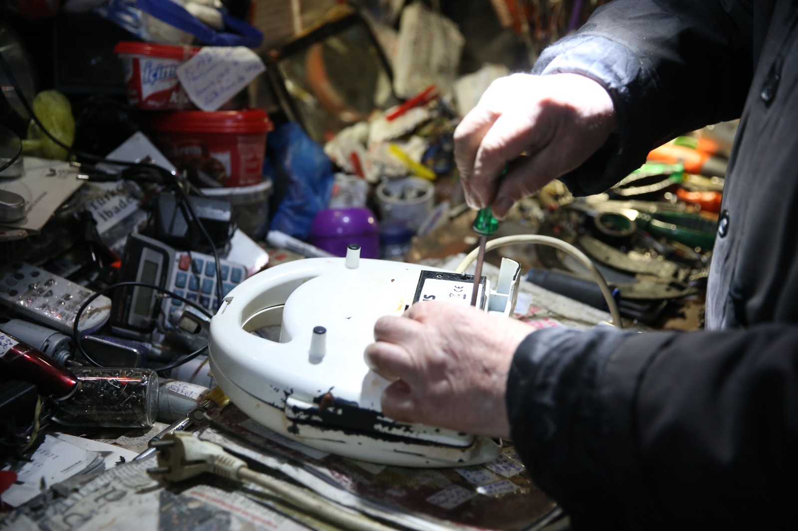 1970 Yıllarda Merakı Başladı Kastamonu'da Binlerce Parçayla Eşyaları Hayata Döndürüyor! 13