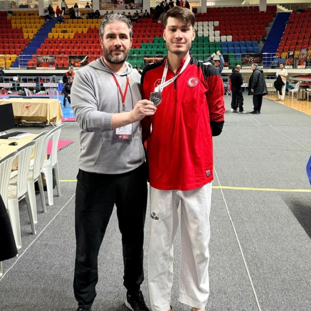 21 Yaşındaki Mehmet Ünal (1)