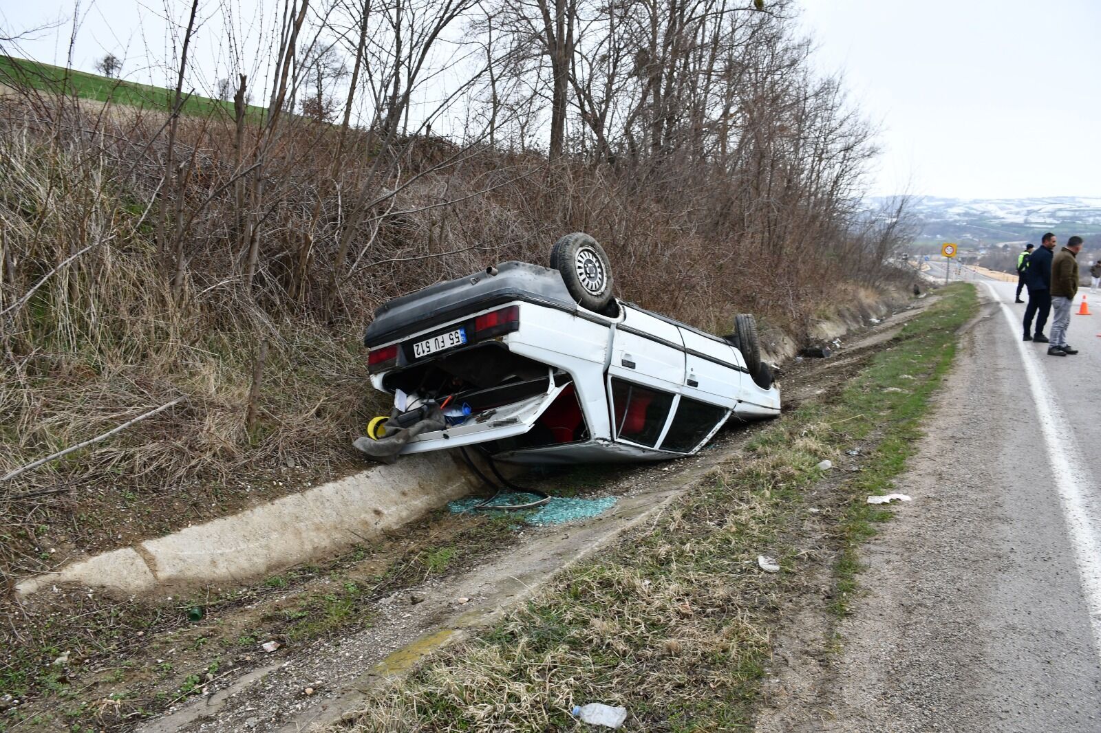 21 Yaşındaki Sürücü Hakimiyetini Kaybetti! Yoldan Çıkan Araç Takla Attı Maddi Hasar Oluştu! 12