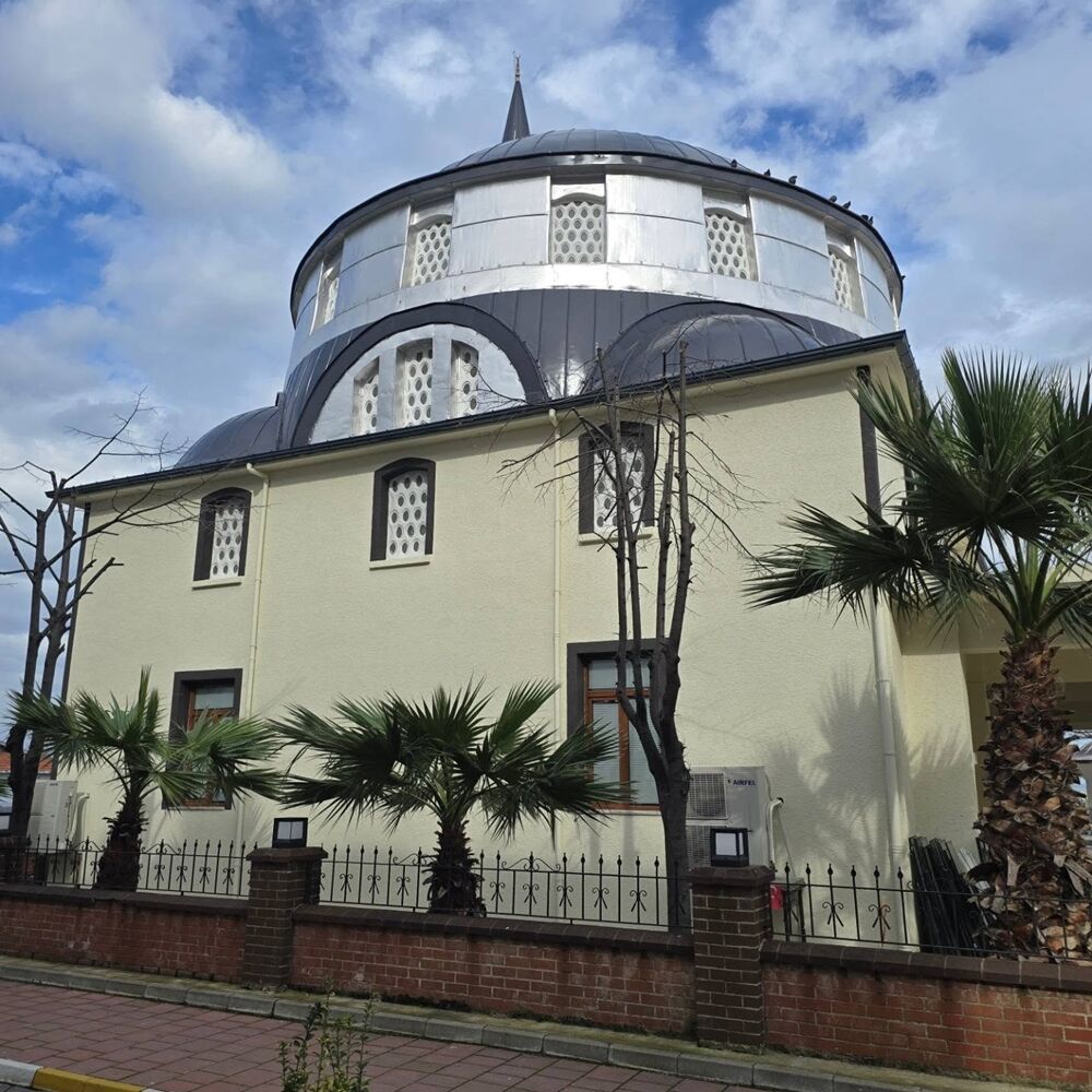 Abana Sahil Camiii (3)