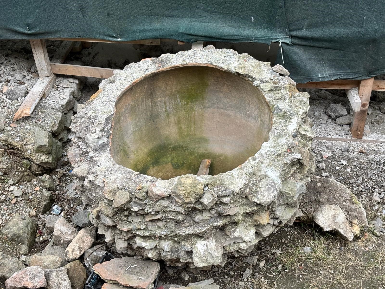 Antik Dönemin Ticaret Kapısı Sekiz Metre Aşağıda Bulundu12