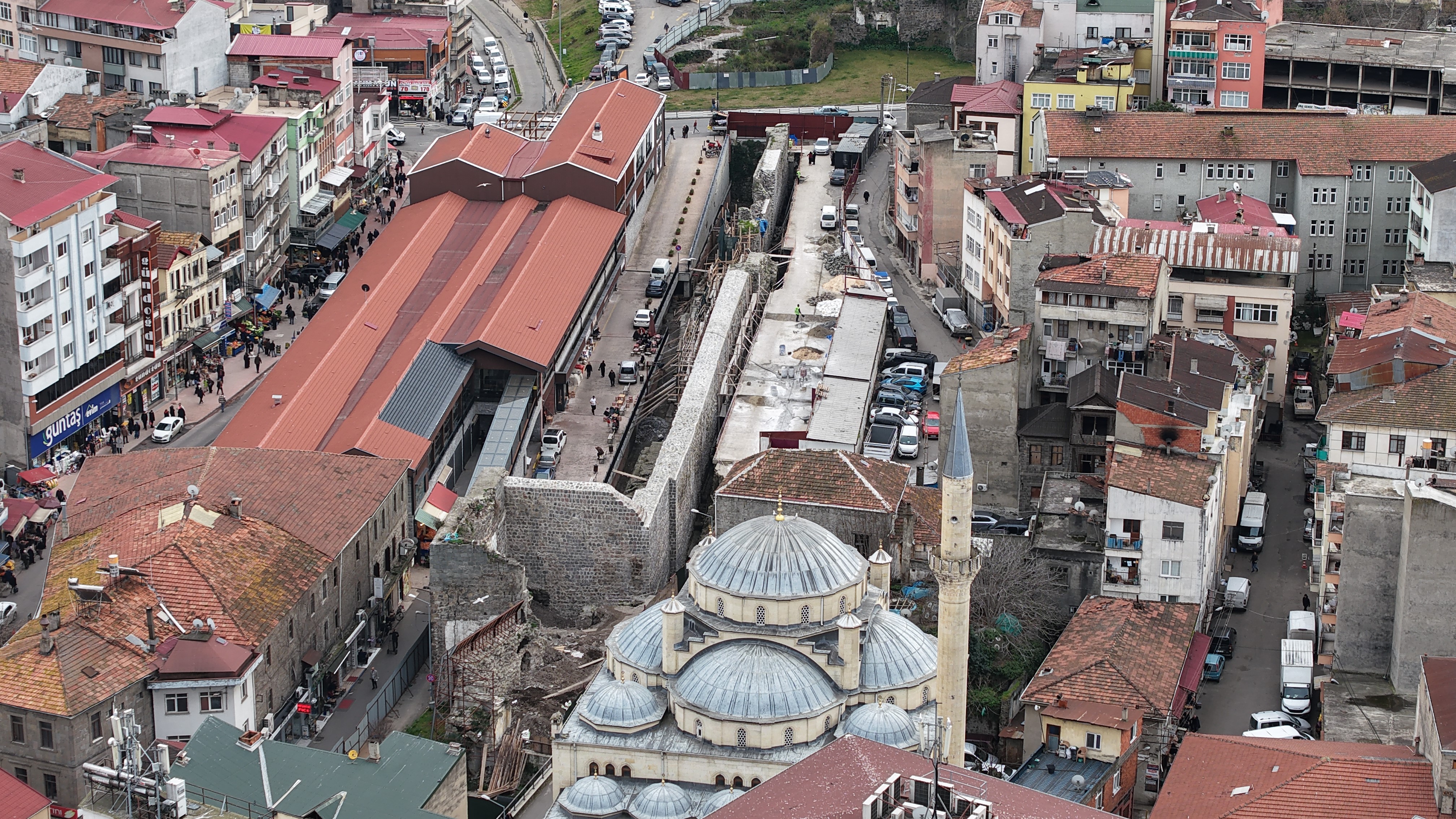 Antik Dönemin Ticaret Kapısı Sekiz Metre Aşağıda Bulundu4