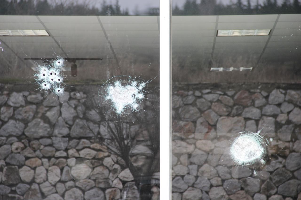 Aynı Galeri Yine Hedefte Pompalı Tüfekle Gece Baskını4