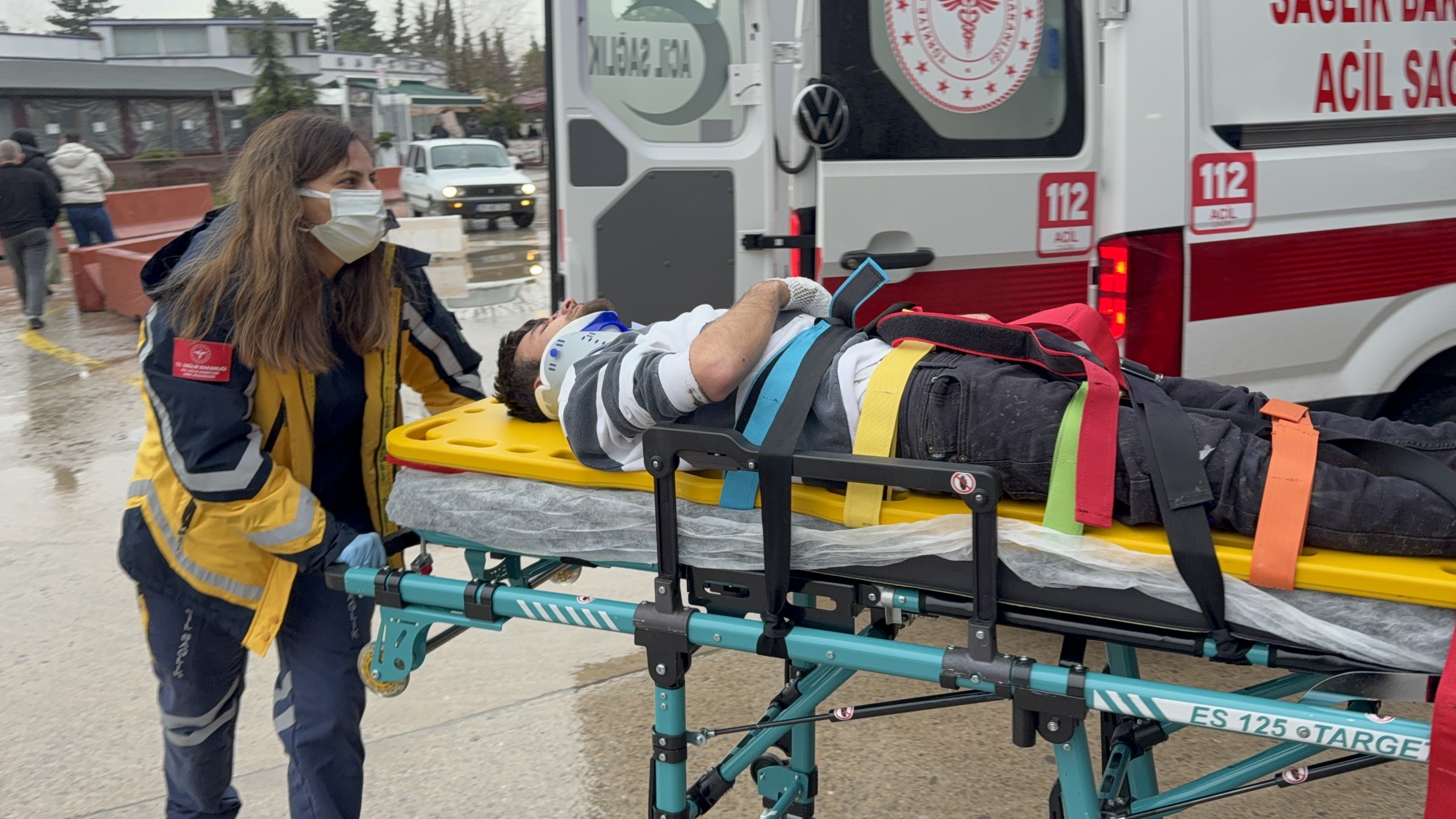 Babasını Ameliyata Götürüyordu Yaptığı Kazada Yaralandı! 44