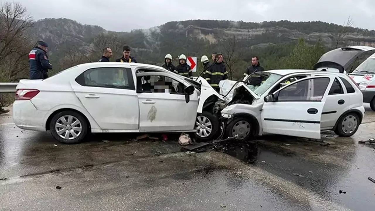 Canavar Trafik Kazası (1)