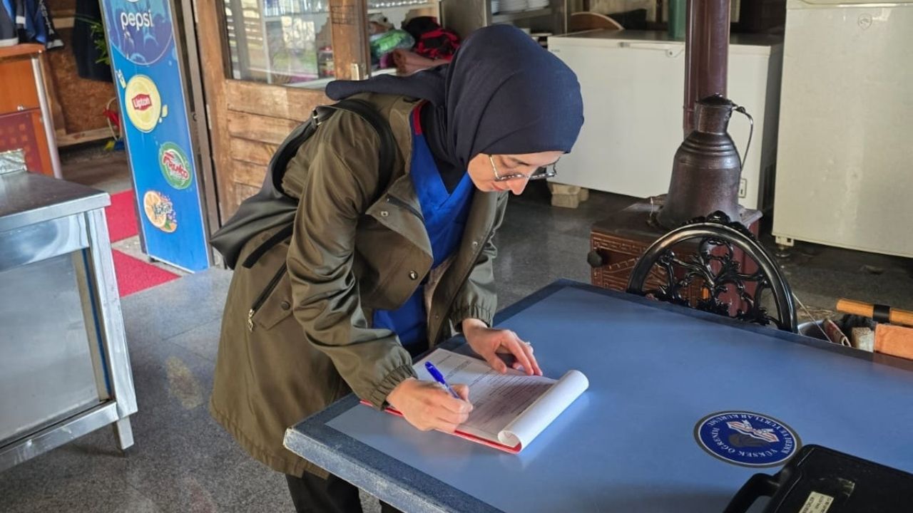 Çatalzeytin’de Işyerleri Tek Tek Gezildi Tütün Ve Hijyen Denetimi Yapıldı (3)