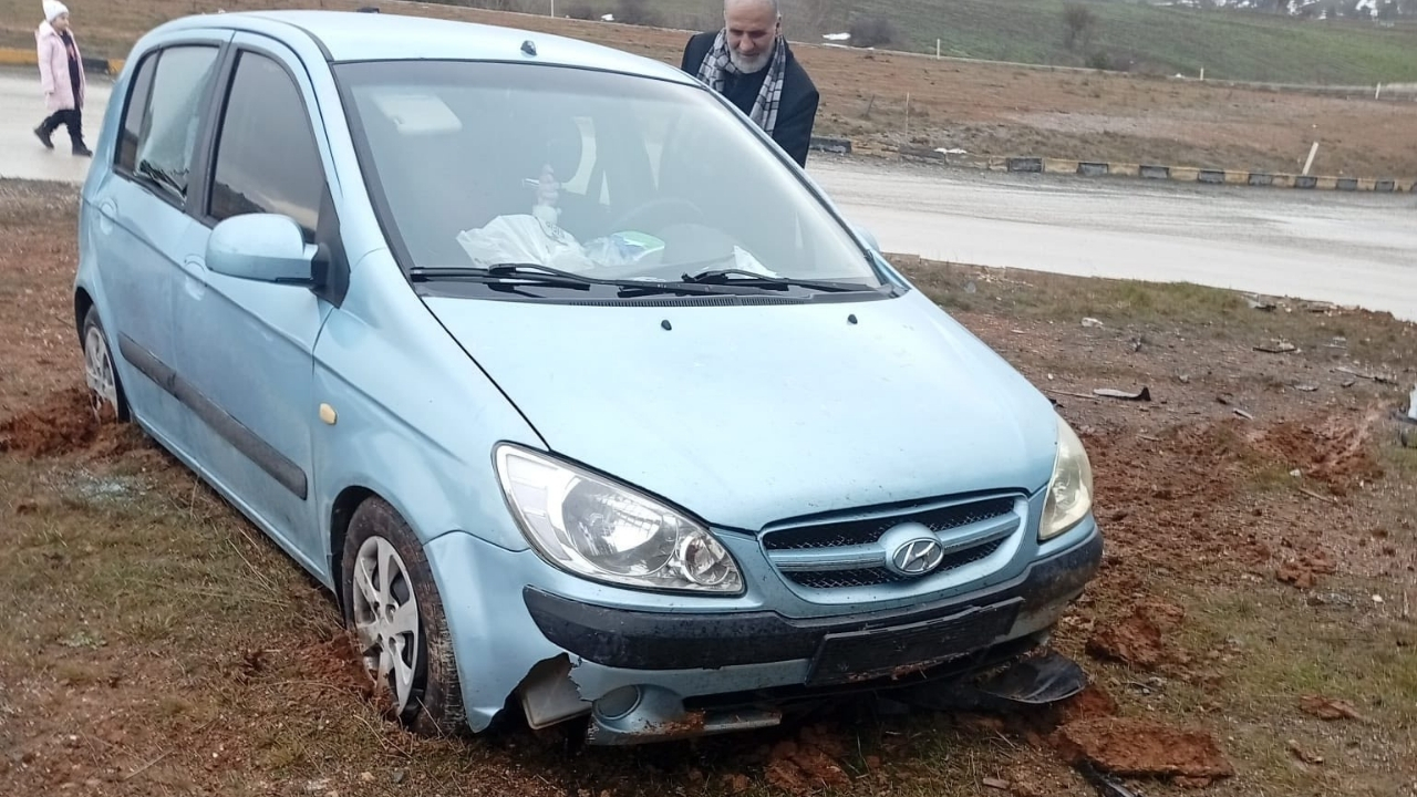 Devrekani Kavşağı’nda Feci Kaza 4 Kişi Yaralandı (5)