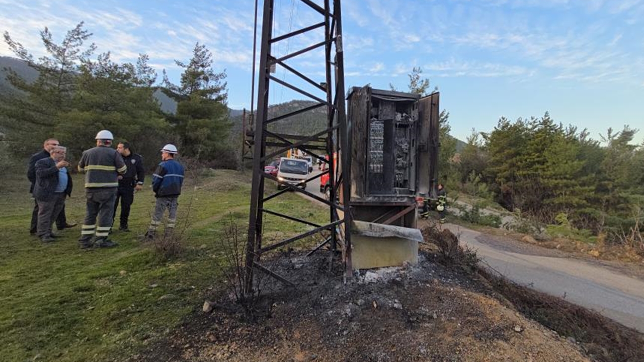 Elektrik Trafosu Patladı Yangın Çıktı (3)