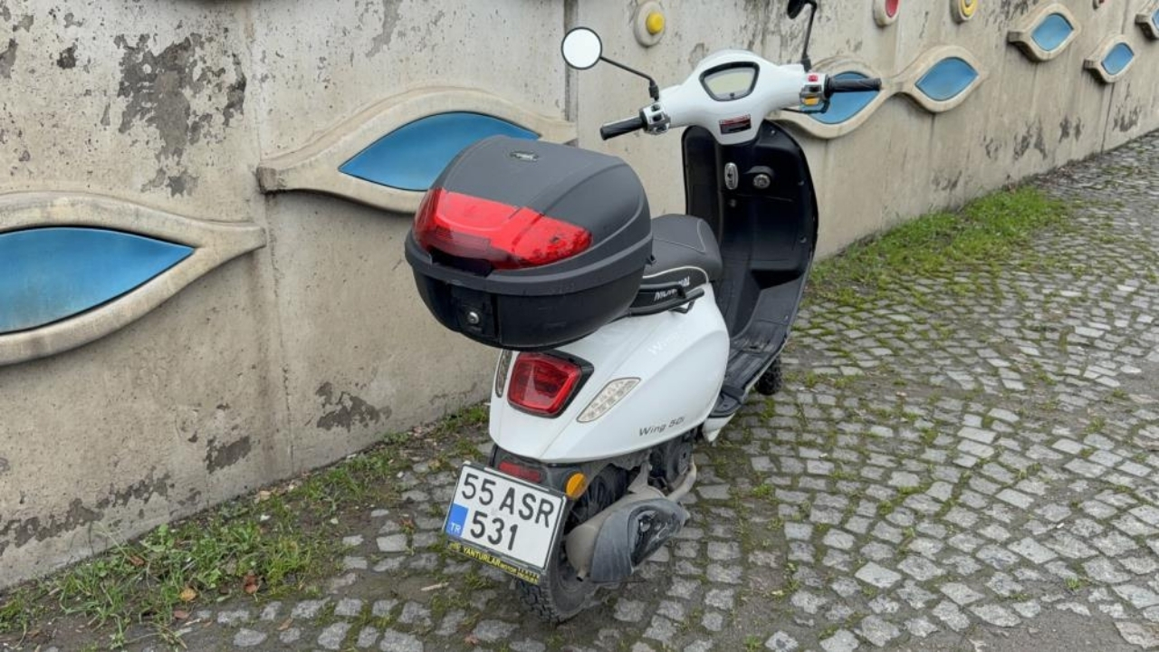 Feci Çarpışma Motosikletli Kadın Hastanelik Oldu (2)