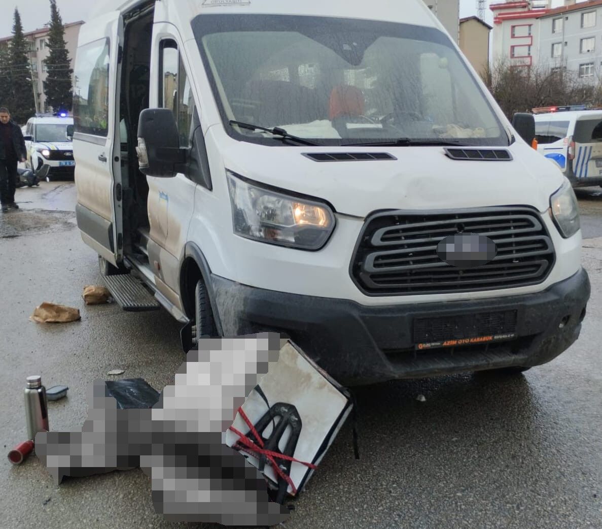 Feci Kaza! Öğrenci Servisi Ile Motokurye Çarpıştı Hastanede Hayatını Kaybetti! 88888888888888888888888888888