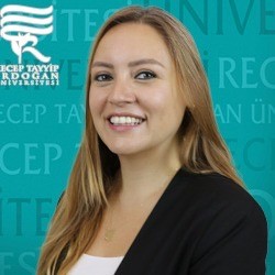 Feci Olay Binanın 10. Katından Düşen Akademisyen Hayatını Kaybetti 22