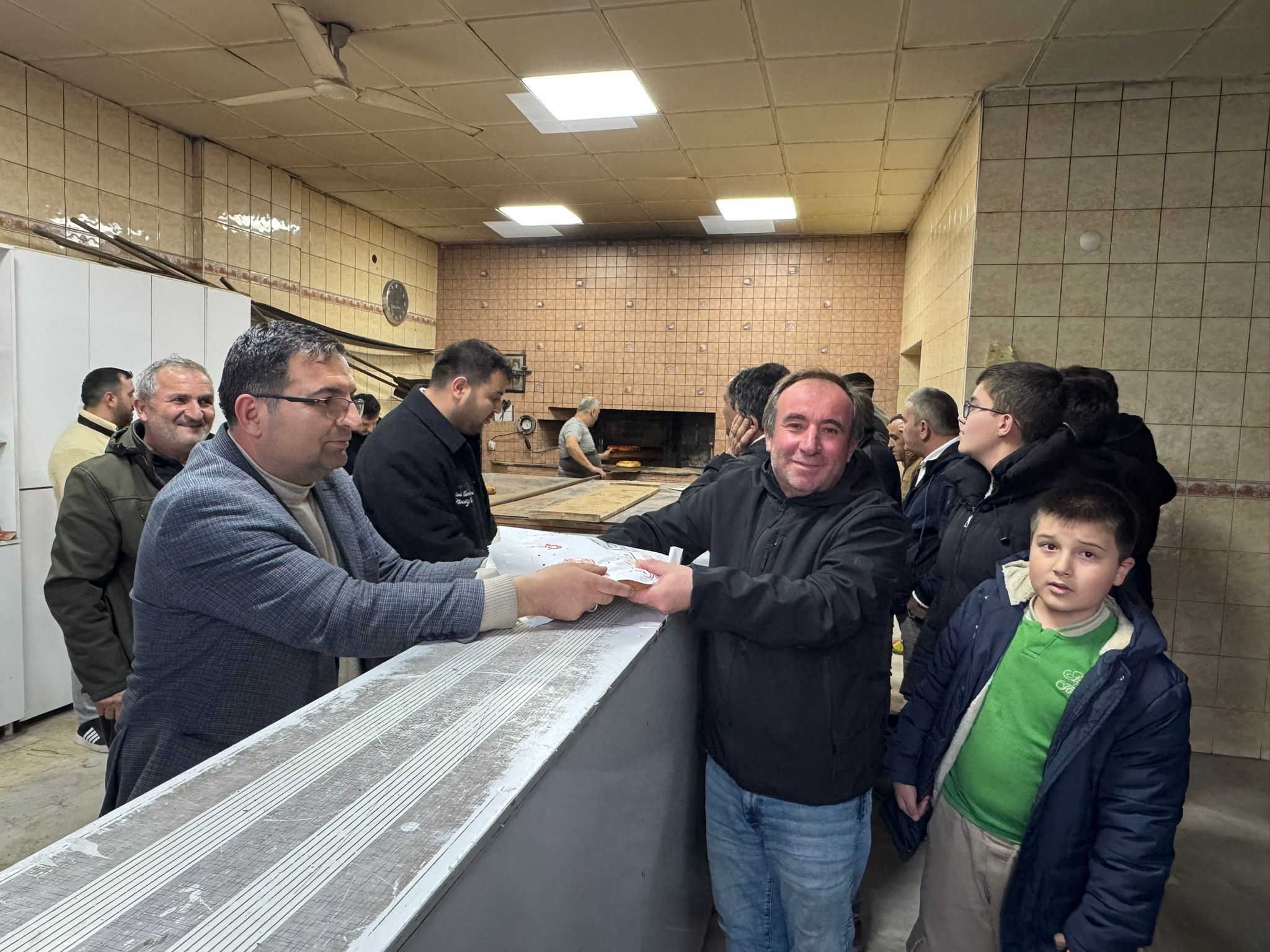 İlk Oruç Açıldı Taşköprü'de Ramazan Pidesine Yoğun Ilgi! 88888888888888