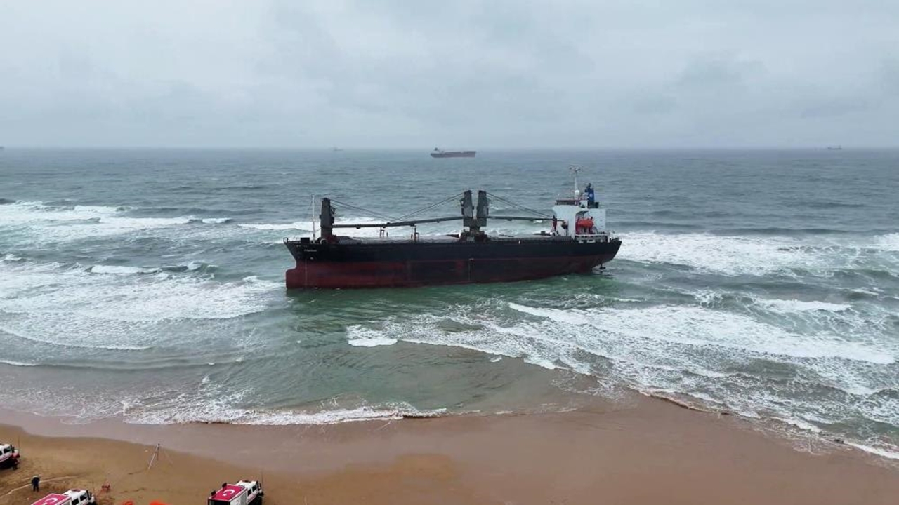 Istanbul Sarıyer Karaya Oturdu (1)-1