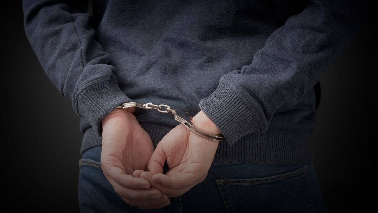 Jandarma Kelepçe 98