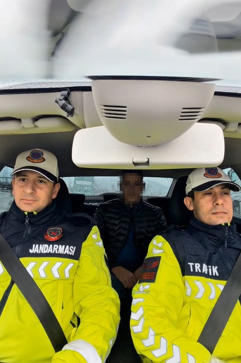 Jandarmanın Kibar Uyarısı Sosyal Medyada İlgi Gördü1