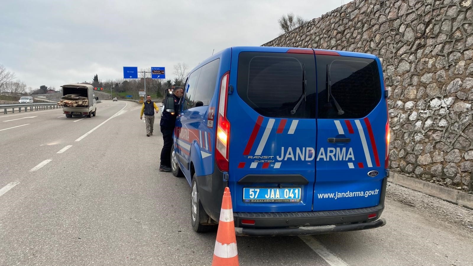 Kamyona Arkadan Çarpan Motosikletli Hastanelik Oldu2