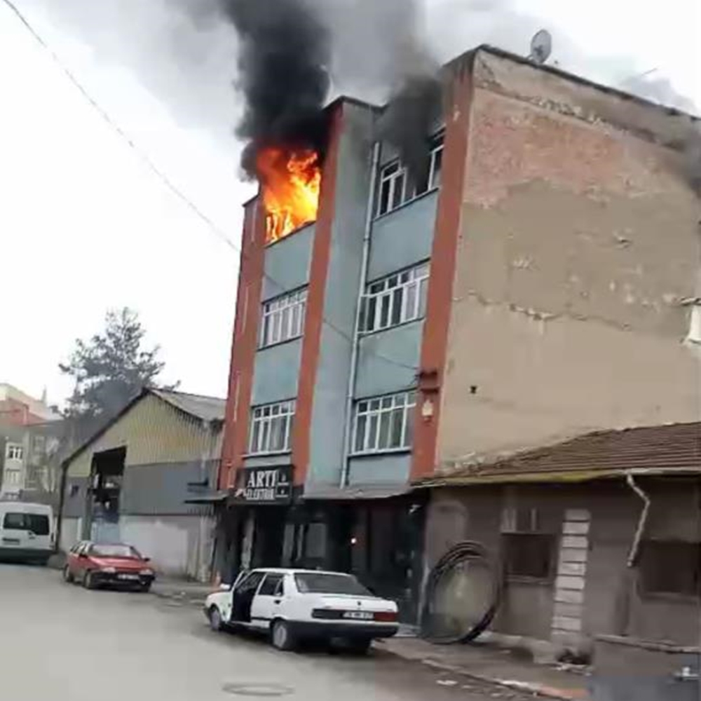 Karabük 6 Kişi Yaşadı Ev Yandı (5)