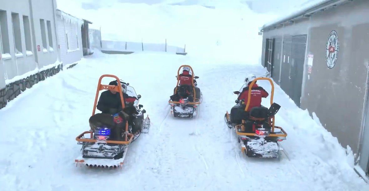 Kartalkaya Kayak Merkezi’nde Güvenlik Alarmı Jak Sahada3