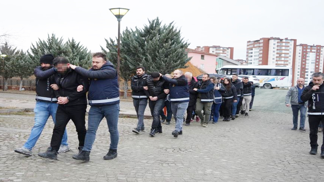 Kastamonu Adliye Operasyon Şüpheli (1)