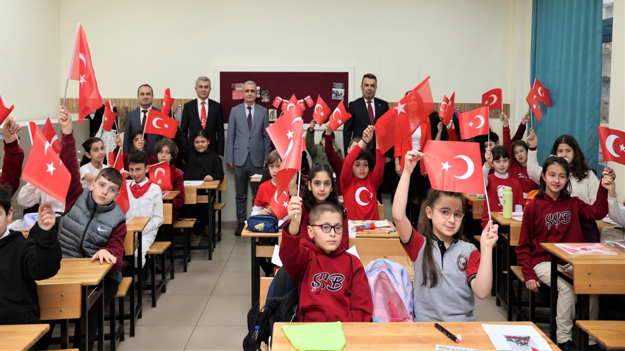 Kastamonu Bayrak Merkez Şerife (6)