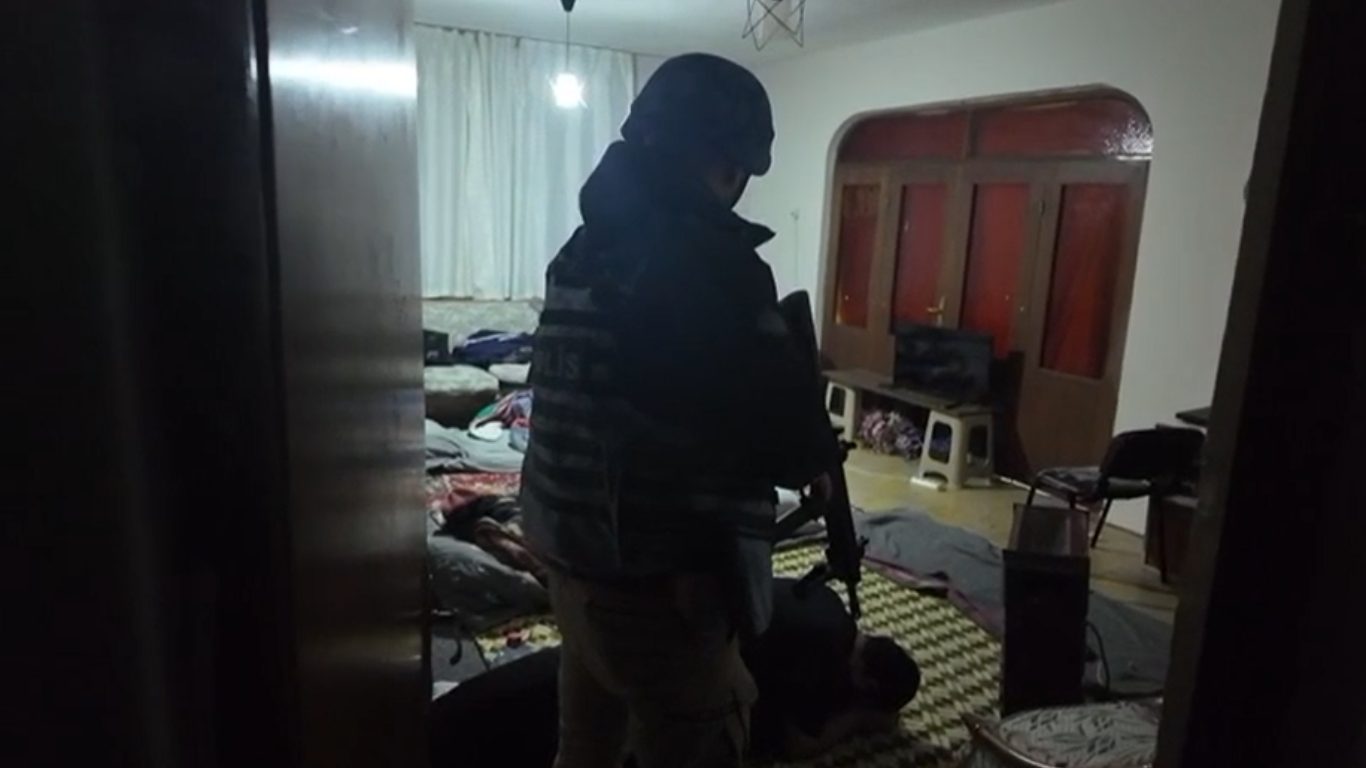 Kastamonu Merkezde Deaş Operasyonu İletişim Ağına El Konuldu1