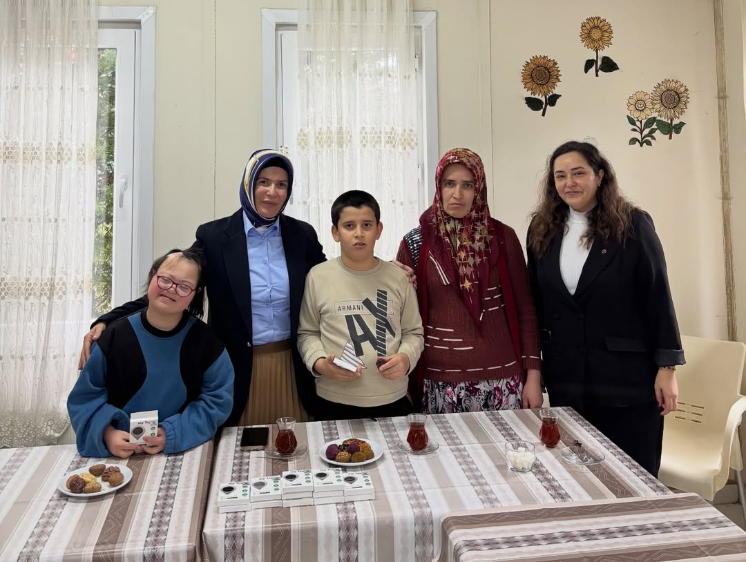 Kastamonu Sahilinde Anlamlı Buluşma Öğrencilerle Bir Araya Geldi 15