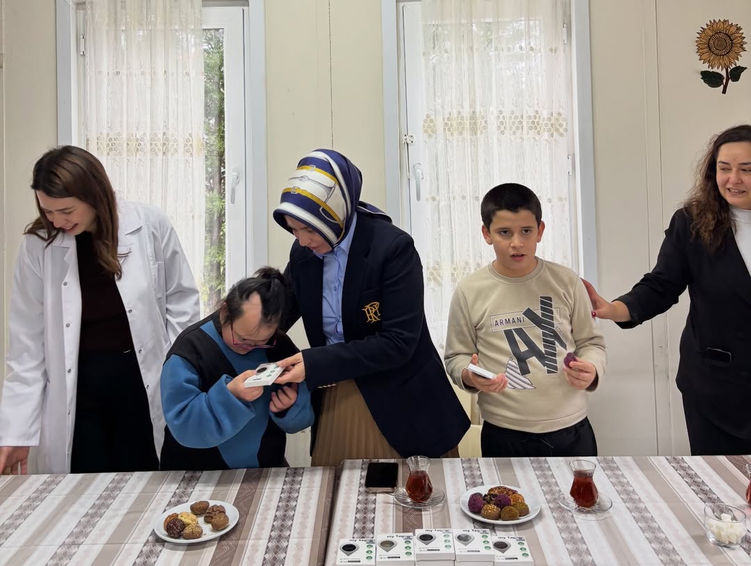 Kastamonu Sahilinde Anlamlı Buluşma Öğrencilerle Bir Araya Geldi 2