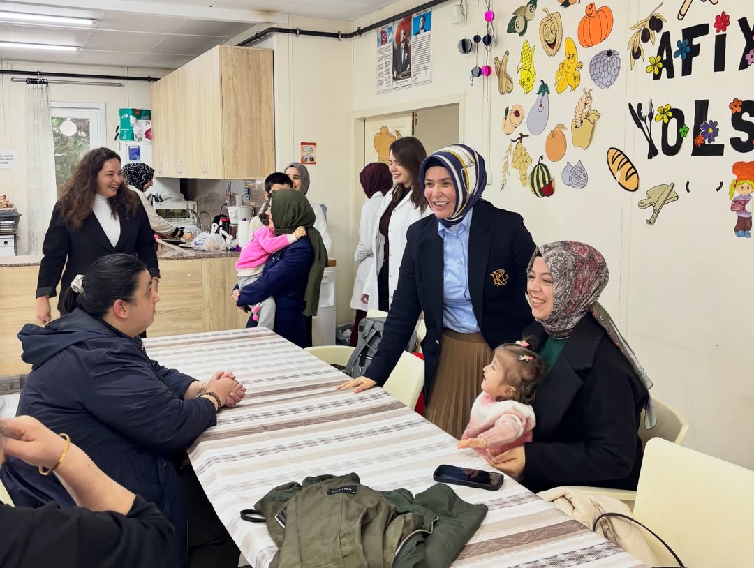 Kastamonu Sahilinde Anlamlı Buluşma Öğrencilerle Bir Araya Geldi 6