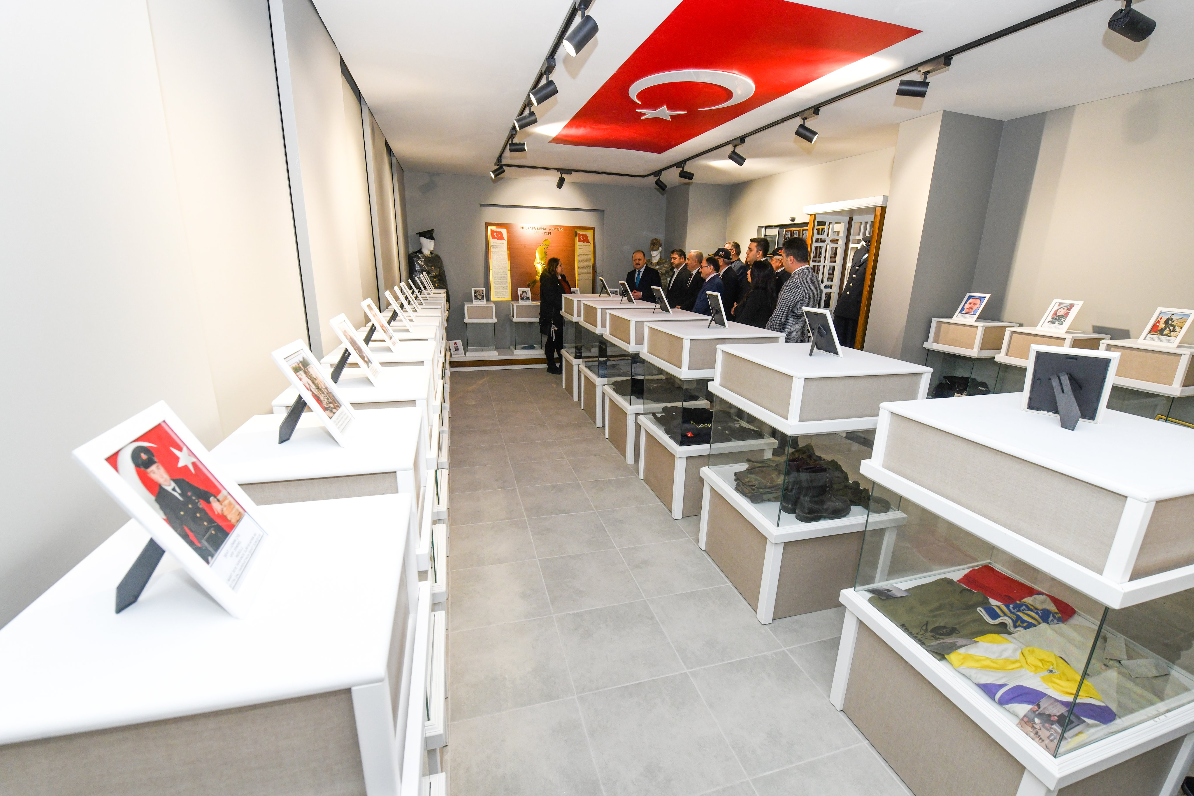 Kastamonu Şehitler Müzesi'ne Vali Dallı'dan Ziyaret 12