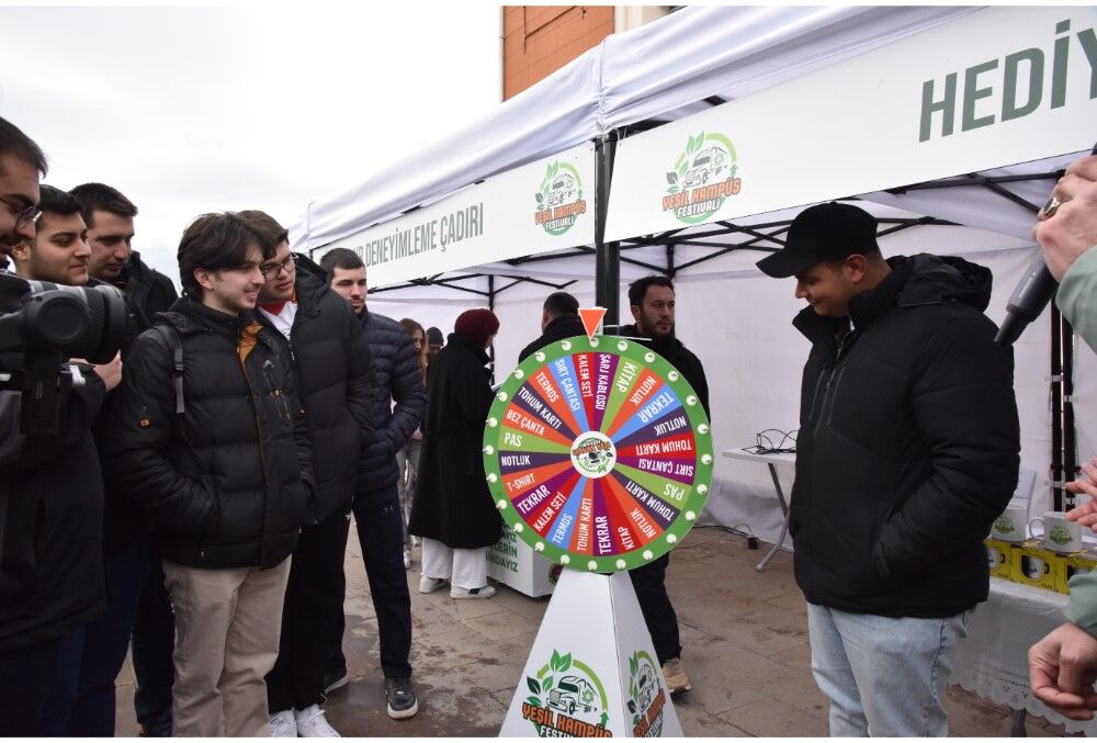 Kastamonu Üniversitesi'nde Çevre Tırı Ilgi Odağı Oldu 4