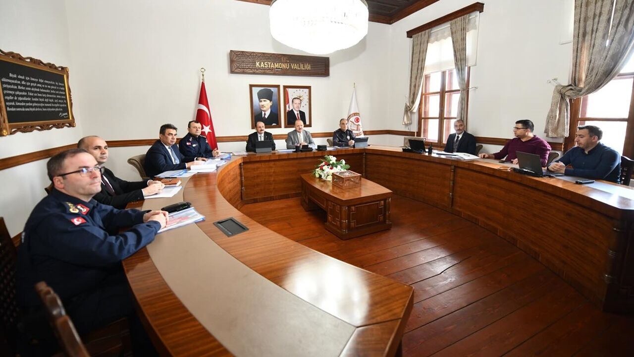 Kastamonu Valiliği Asayiş Toplantıı Güvenlik (1)