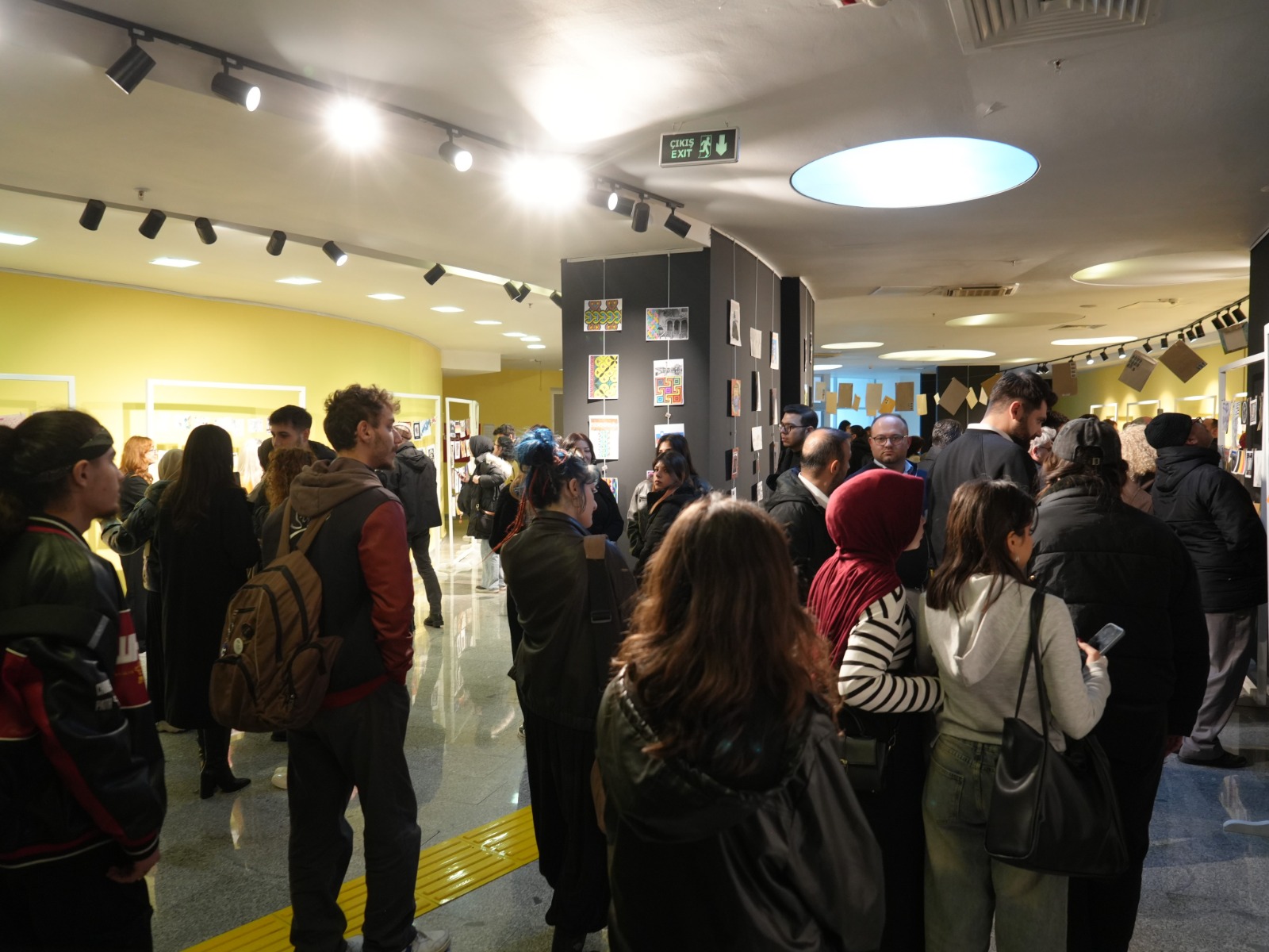 Kastamonu'da 30 Ülkeden 350 Sanatçı 400'Ü Aşkın Eseriyle Asrın Felaketini Anlattı 6