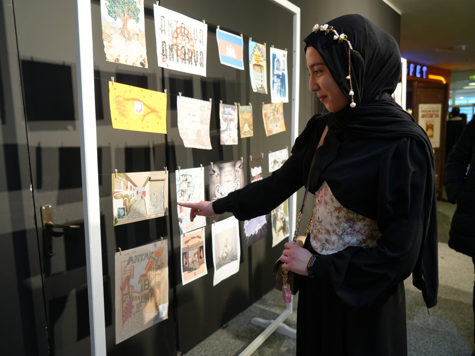 Kastamonu'da 30 Ülkeden 350 Sanatçı 400'Ü Aşkın Eseriyle Asrın Felaketini Anlattı 8