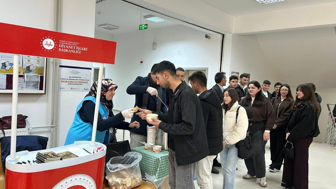 Kastamonu’da Gençlere Umre Ödüllü Yarışma Tanıtıldı (3)