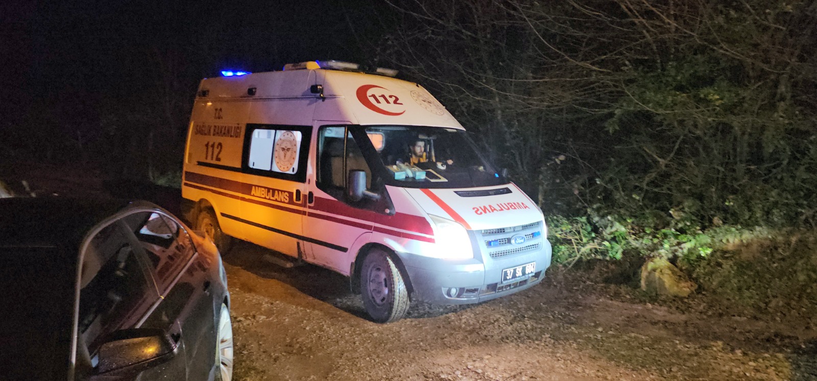Kastamonu'da Içinden Gelen Sese Kulak Verdi Kayıp Yaşlı Kadın Ormanlık Alanda Bulundu! 44