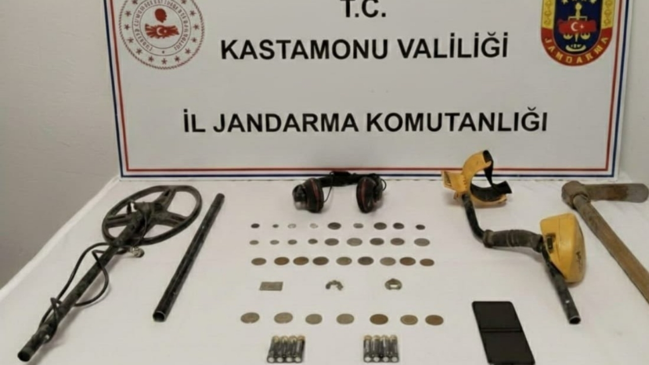 Kastamonu’da Kaçakçılık Operasyonu 3 Şüpheli Gözaltında (2)