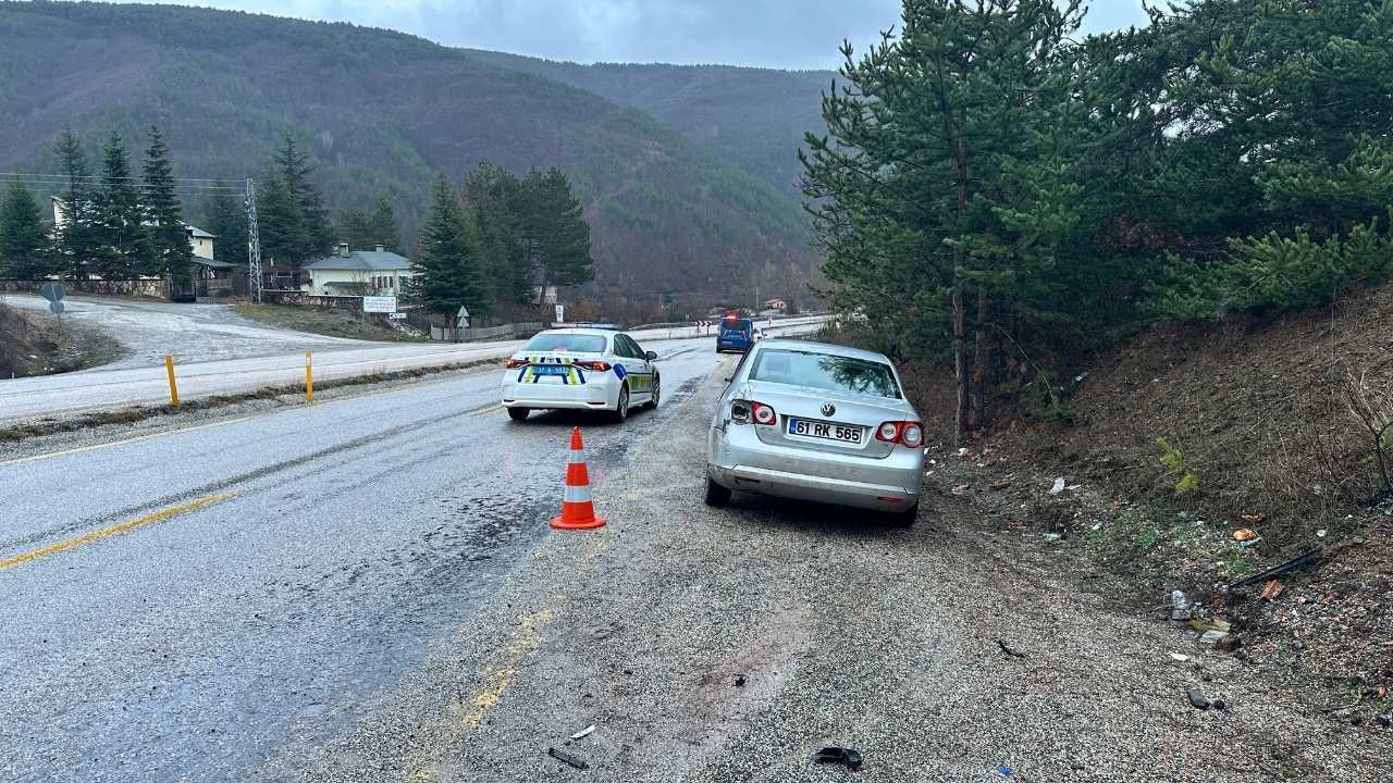 Kastamonu’da Kayak Yolculuğu Kazayla Sonuçlandı 3 Kişi Yaralandı (1)-1