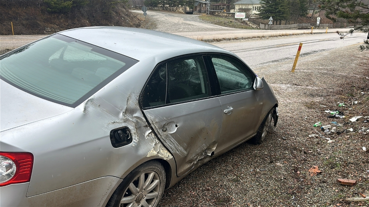 Kastamonu’da Kayak Yolculuğu Kazayla Sonuçlandı 3 Kişi Yaralandı (3)