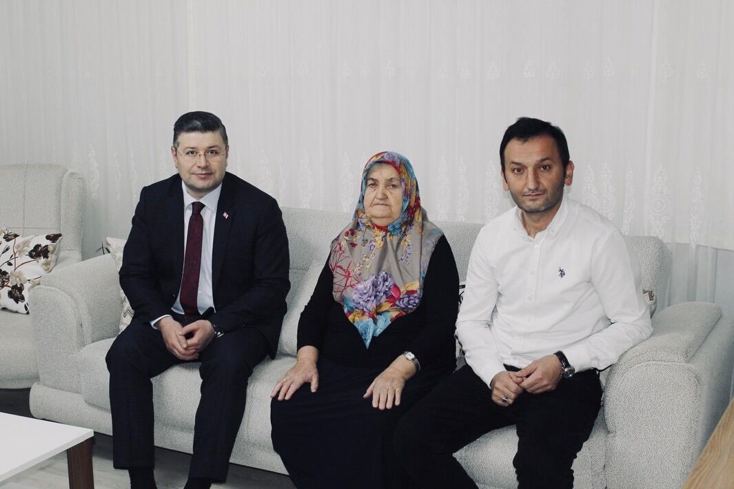 Kastamonu'da Kaymakam Şehit Ailesinin Iftar Sofrasına Misafir Oldu 8888