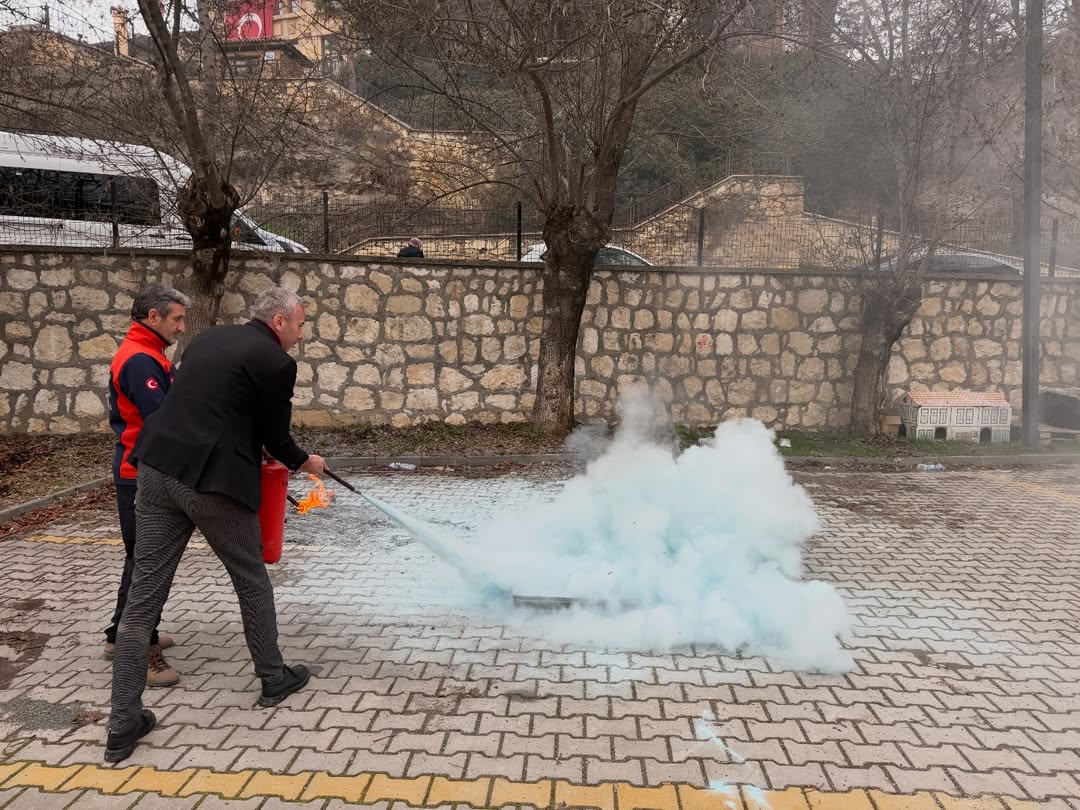 Kastamonu'da Kurum Personeline Kapsamlı Eğitim Yangın Tatbikatı Yapıldı 13