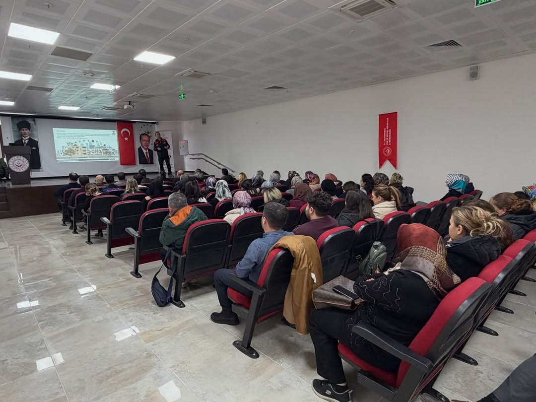 Kastamonu'da Kurum Personeline Kapsamlı Eğitim Yangın Tatbikatı Yapıldı 211