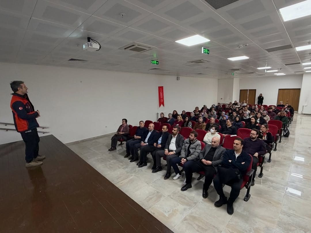 Kastamonu'da Kurum Personeline Kapsamlı Eğitim Yangın Tatbikatı Yapıldı 222